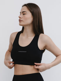 Спортивный топ